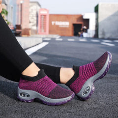 Women's Air Cushion Flyknit Sports Shoes