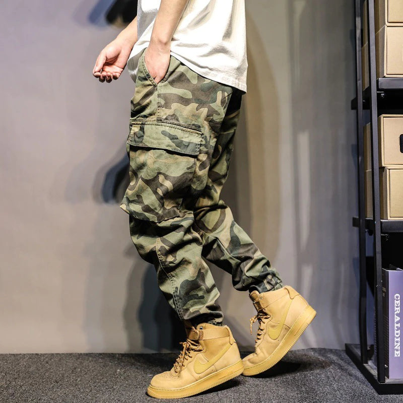 Multi-Pocket Tapered Cargo Pants with Camouflage Print