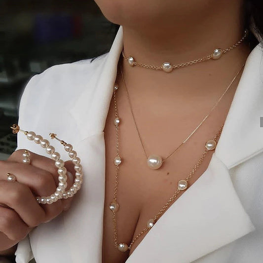 Collane da donna squisite Catena con clavicola di perle Collana in oro multistrato Set Gioielli glamour per feste di nozze 
