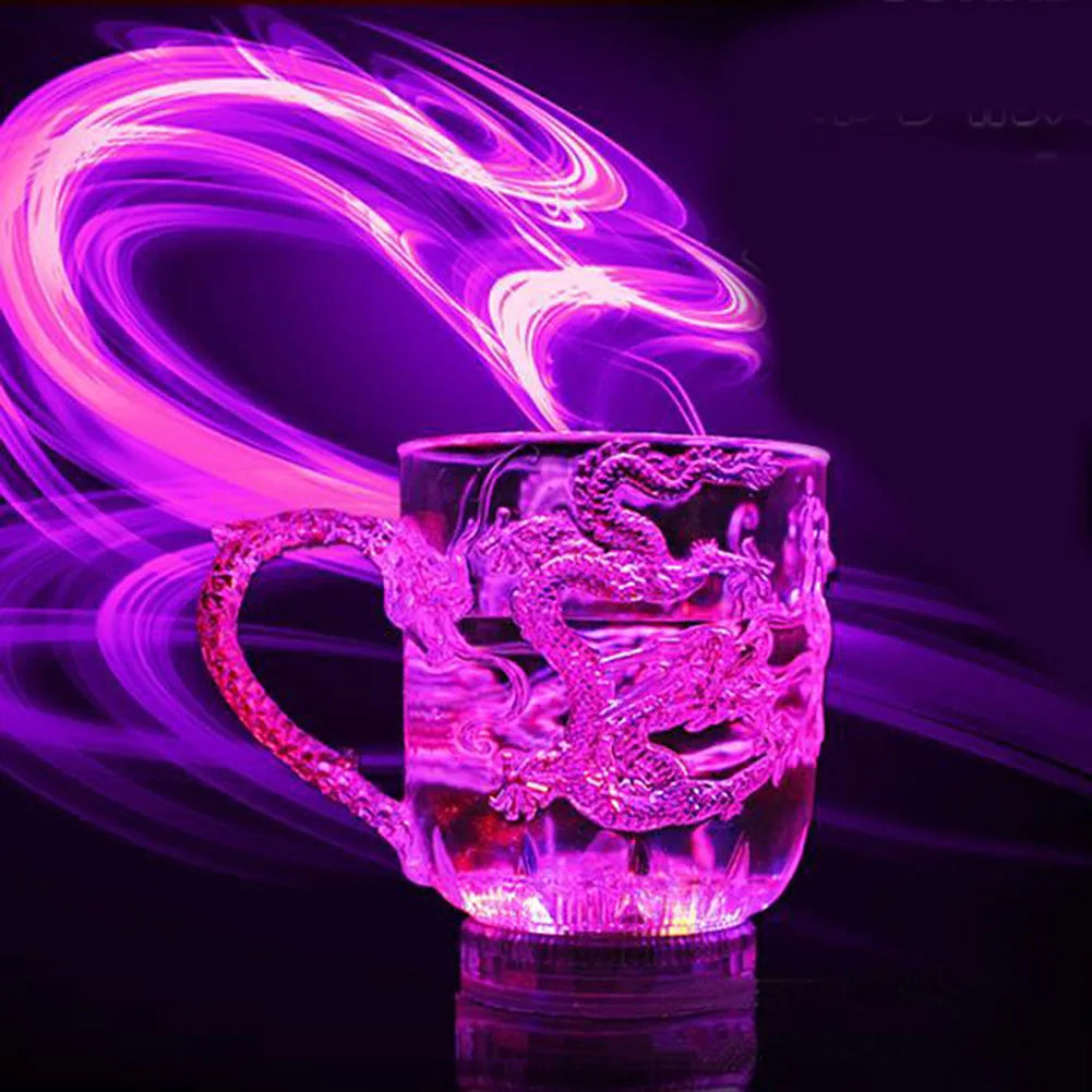 Tazza del drago che cambia colore magico con flash LED 