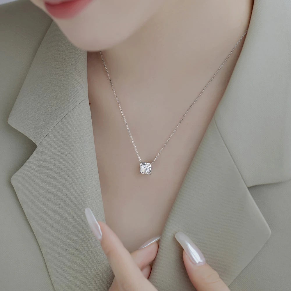 Collana in argento sterling con fiore quadrato bianco femminile